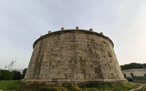 Mausoleum of Lucio Munazio Planco in Gaeta: Complete Guide 2026