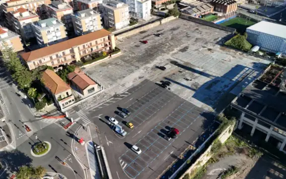 Parcheggio Ex Vetreria Avir