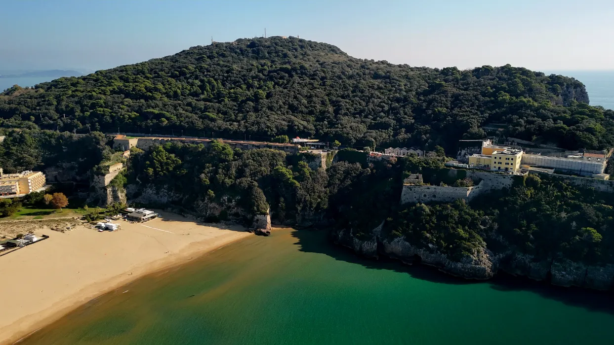 Imnmagine dei Bastioni Carlo V visti da Serapo