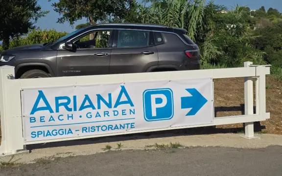 Parcheggio Spiaggia dell’Ariana (Area Privata con Accesso Diretto)