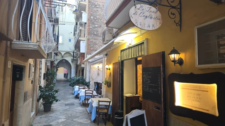 Immagine dei vicoli di Via Indipendenza