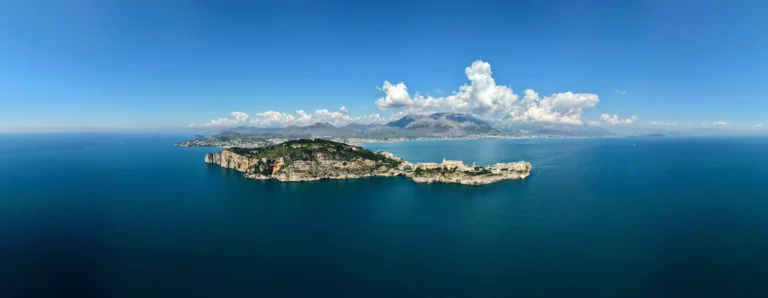 Immagine di gaeta dall'alto
