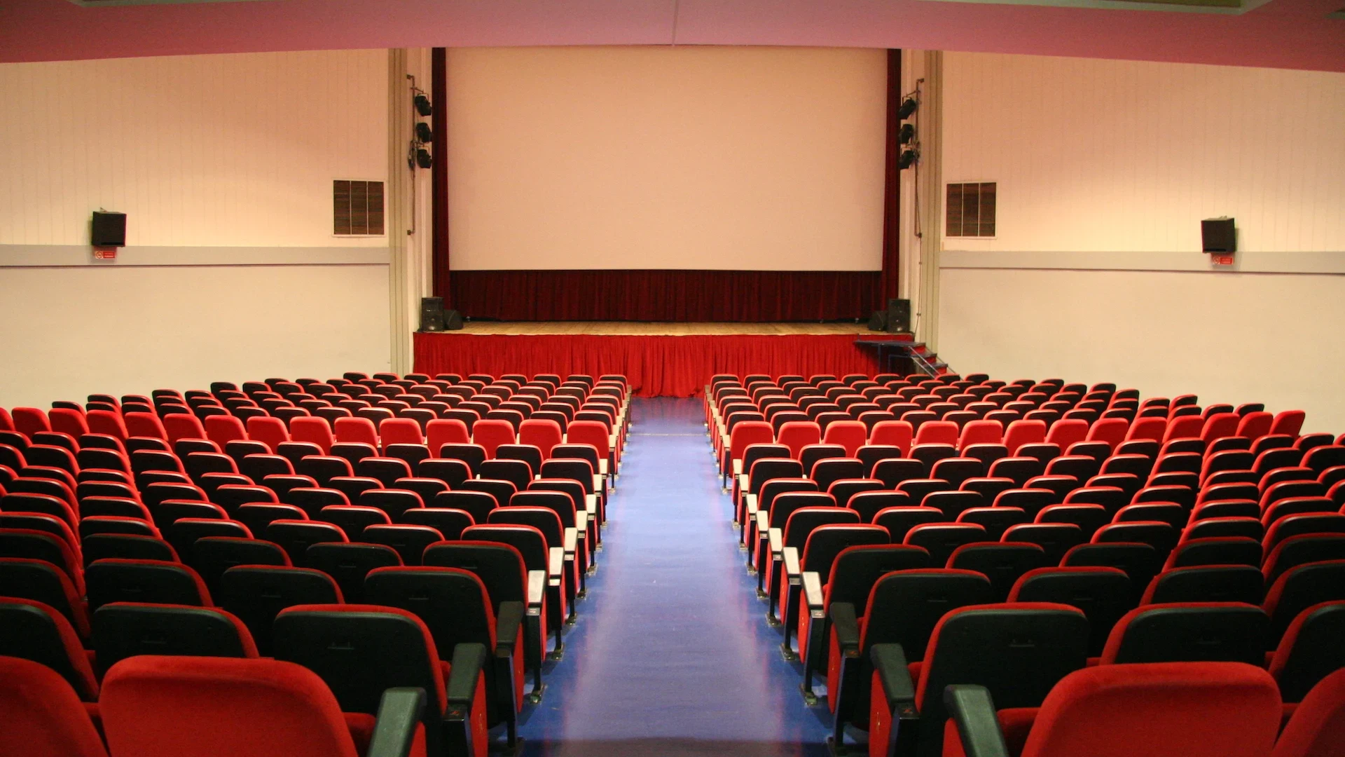 Locandina · Stagione Teatrale 2026-2027 al Teatro Ariston di Gaeta