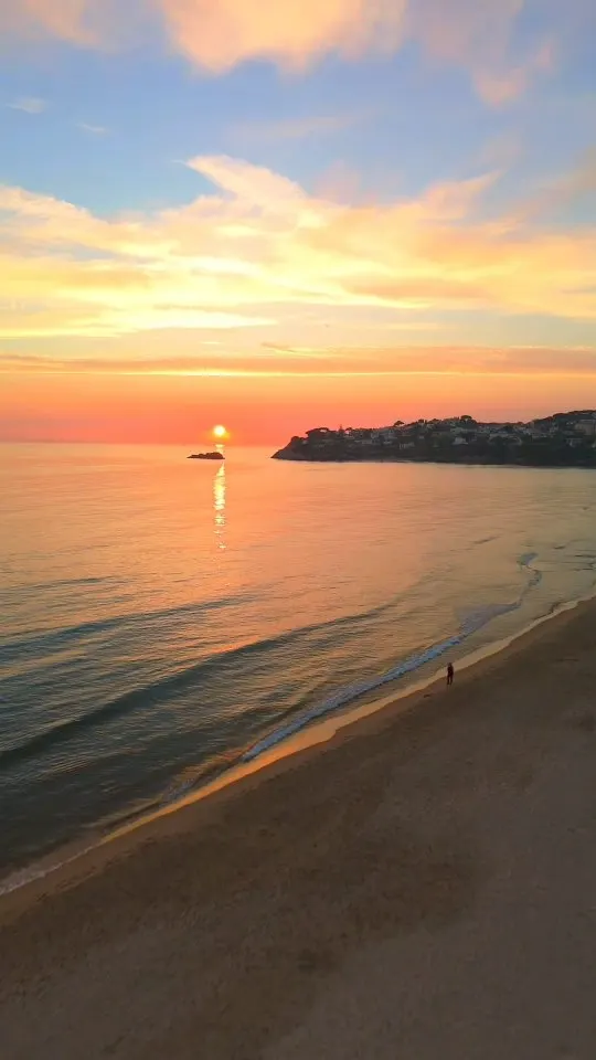 Il tramonto sulla spiaggia di Serapo